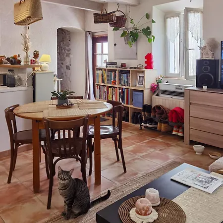 Chez Camille & Olivier, 韦尔东的埃斯帕隆